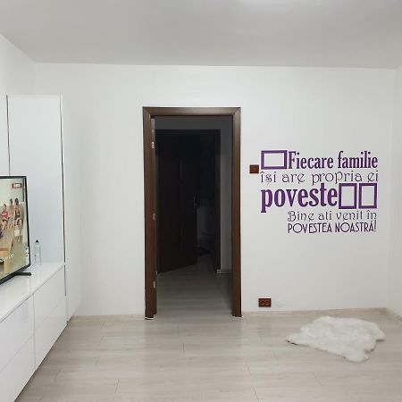 Apartament Oana'S Home Orşova エクステリア 写真